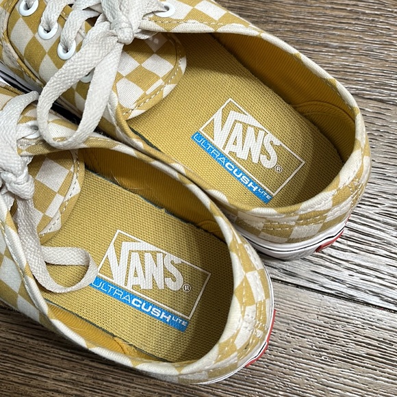 Vans Ultracush Lite Yellow Checked Shoes Mens 6 / Womens 7.5 - Picture 3 of 7